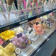 استخدام فوری کارگر برای کافه آبمیوه بستنی