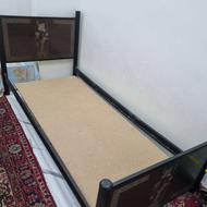 تخت یک نفره فلزی