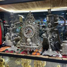 ساعت و شمع دان برنجی قدیمی