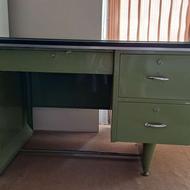 میز اداری و کاری