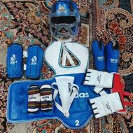 هوگو با وسایل تکفاندو..