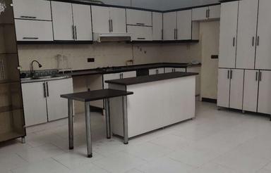 یک واحد 80 متری اپارتمانی طبقه اول