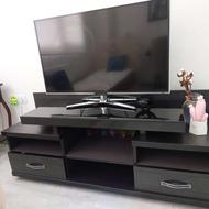 بک عدد میز تی‌وی کاملا سالم