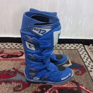 کراس ولباس تجهیزات کراس