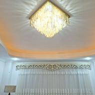 قاب یا کتیبه پرده سه مترو هشتاد