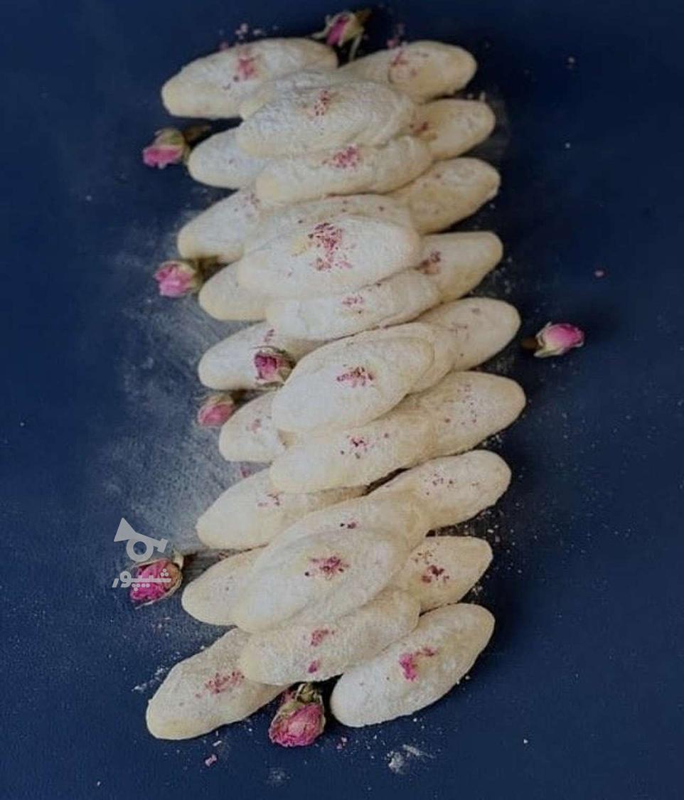 نیروی قنادی آماده به کار برای شب عید - undefined