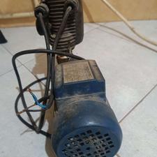 پمپ آب نیم اسب