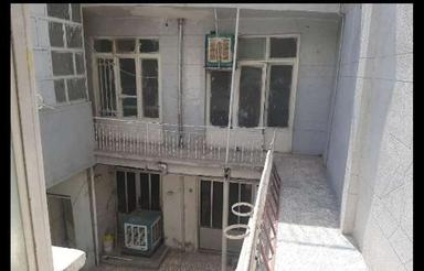 خانه دربستی حیاط دارسه طبقه