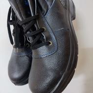 کفش ایمنی سایز 45