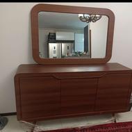 کنسول و آیینه