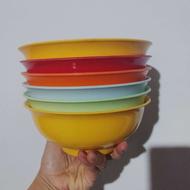 کاسه رنگین کمونی