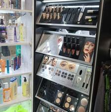 استند ارایشی