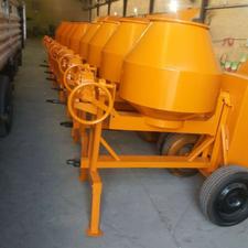 بوتونیر بلوک زن بالابر بلوک زنی همزن پرس قالب تیرچه