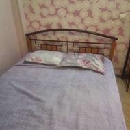 تختخواب دو نفره با آینه و کنسول