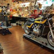 مکانیک ماهر و تعمیرکارحرفه ای موتور سیکلت