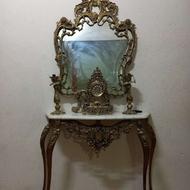 آینه و شمعدون فلزی بهمراه ساعت و ....