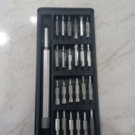 پیچ گوشتی عمده تک موجود میباشد