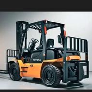 عرض ادب راننده لیفتراک هستم