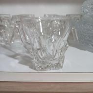 دودست استکان‌چک اصل فقط دوتا از استکانها شکسته خیلی