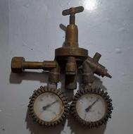 مانومتر زینسر