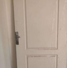 درب چوبی همراه دستگیره،مغزی و قفل