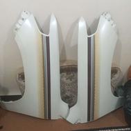 قطعات لندکروزاستوک دبی گلگیر درب صندوق کاپوت چراغ خطر