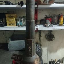 یک عدد جک سه تنی قدیمی ،سنگین سالم