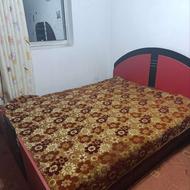 تخت دونفره کم استفاده شده تشک هم داره