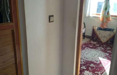 اپارتمان تک واحدی و180متر حیاط و زمین قابل ساخت