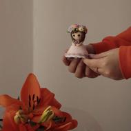 عروسک دسته گل دختر بافتنی دو رویه