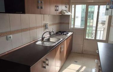 55 متر / پارکینگ دار وام دار/ هلال احمر