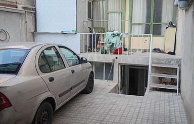 ملک کلنگی با جواز ساخت