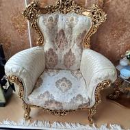 فروش مبل نه نفره بهمراه میزجلو مبلی و میزهای عسلی درحدنو