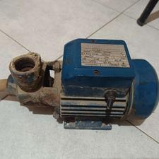 پمپ آب نیم اسب