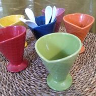 بستنی خوری با قاشق