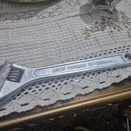 آچار فرانسه سایز بزرگ نو اصلا استفاده نشده