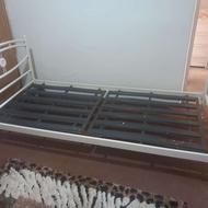 تخت خواب یک نفره فلزی