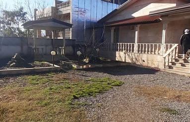 ویلایی حیاط دار