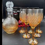 سرویس تنگ و جام بلورین