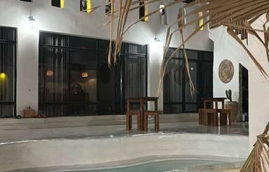 ویلا دربستی 2 طبقه استخردار 5 خواب