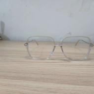فروش عینک با شیشه عادی با تخفیف