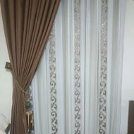 دو عدد پرده دونه ای 5000/000 به همراه کتیبه و زیر پرده و راف