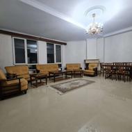 مبلمان و ناهارخوری کاملا تمیز