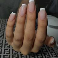 کاشت ناخن با بهترین متریال