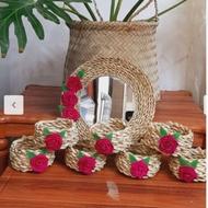 هفت سین حصیری با گل های حصیری