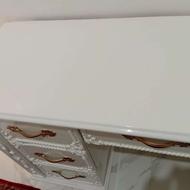 کنسول و میز آرایشی