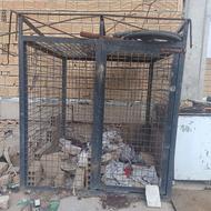 قفس بزرگ. آهن سنگین کار شدی