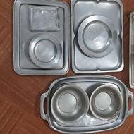 تعدادی ظروف استیل