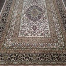 فرش چهار متری ستاره کویر یزد درجه یک درحد نونو