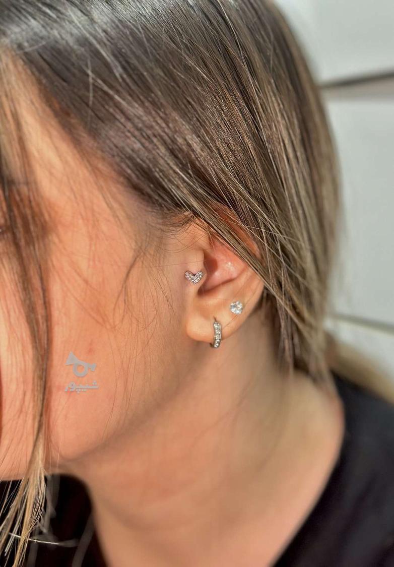 تزریق فیلر/ژل/پیرسینگ/پرسینگ/کاشت مژه